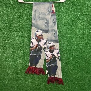 Tom Brady Forever Collectibles Gray and Red Sports Scarf